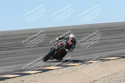 media/Oct-13-2025-Moto Forza (Mon) [[a66d839500]]/3-B Group/Session 2 (Bowl)/